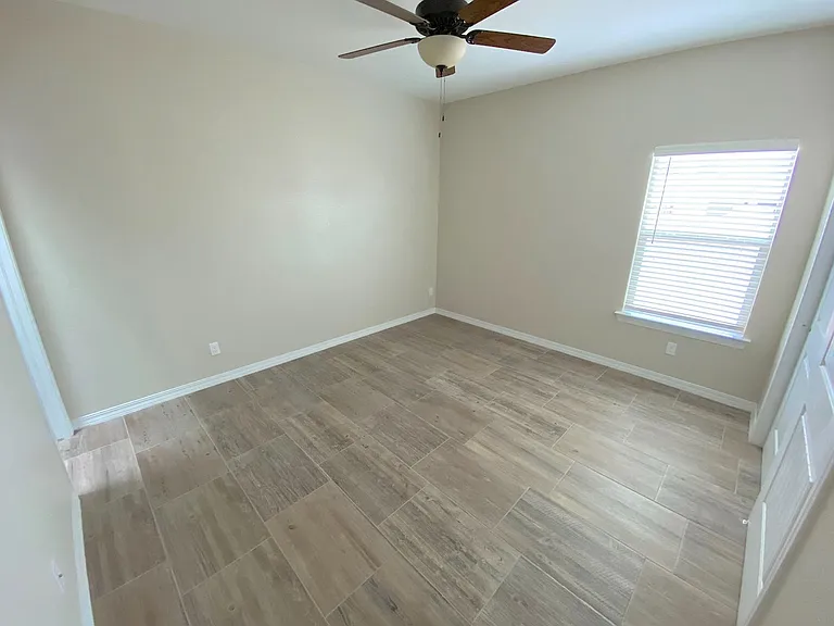 800 Ts Daniel Cadena Dr — Photo 6