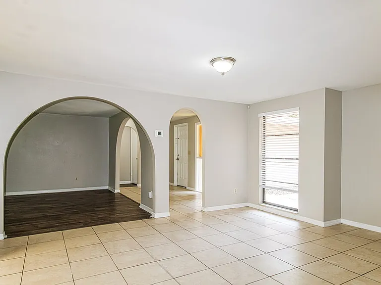 8499 Vicksburg Rd — Photo 5