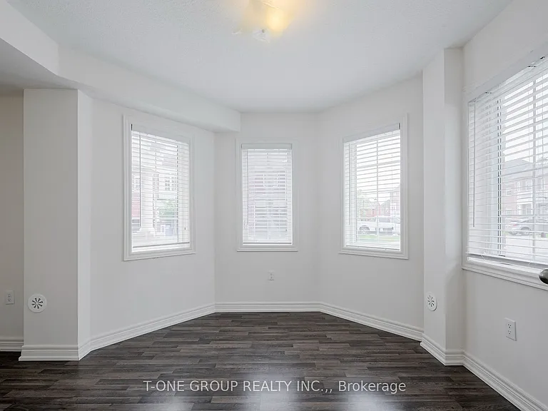 31 Fanny Grove Way #128 — Photo 32