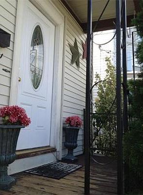 2nd image of 43 Crawford St