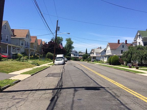 5th image of 21 Hudson Ave