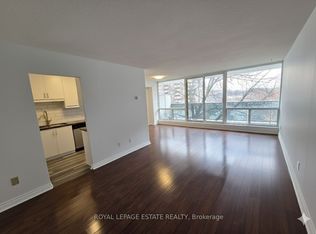 30 Sunrise Ave #314, Toronto, ON M4A 2R3