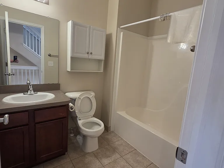 526 Graten St — Photo 22