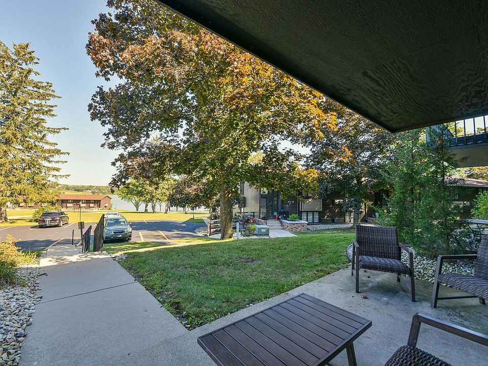 12 Interlaken DRIVE UNIT 1203, Lake Geneva, WI 53147 MLS 1850689