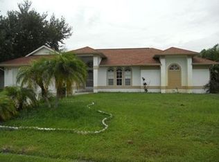 2402 SE Wood Ave, Port Saint Lucie, FL 34952