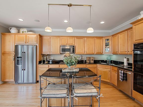 4th image of 2705 Langley Cir