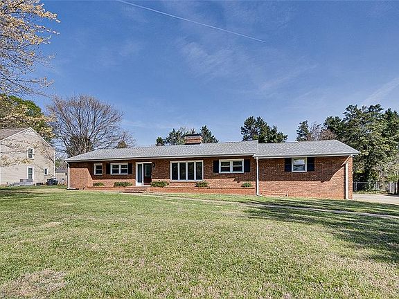 3rd image of 5610 Greenlee Rd