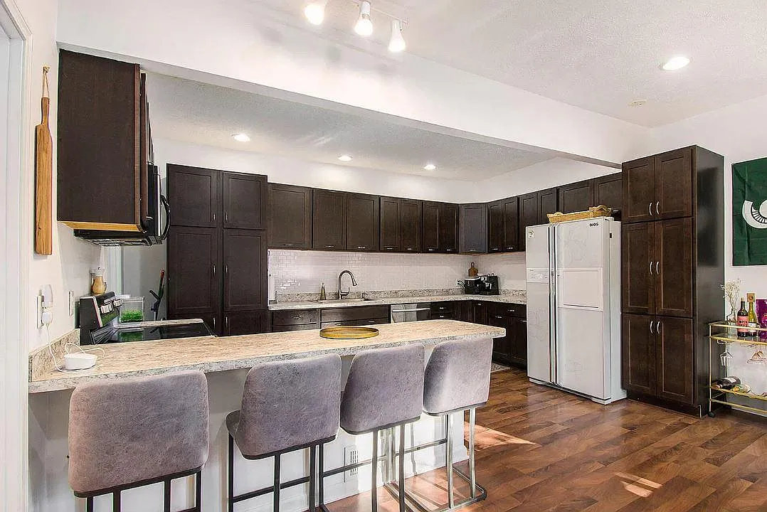 3 bed, 1.5 bath, 1385 sqft, $1,750 — Photo 3