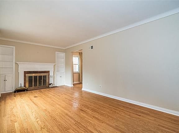 4th image of 2926 Andover Dr