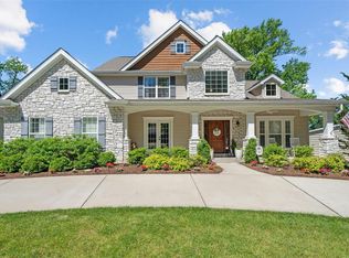 1423 Breezeridge Dr, Saint Louis, MO 63131