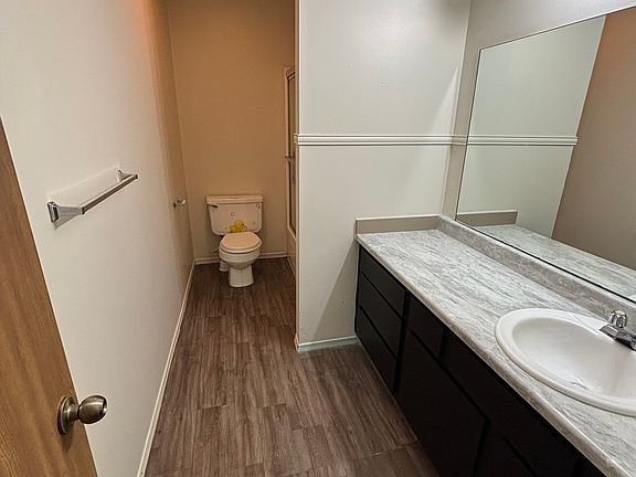 5th image of 223 Joe St #1