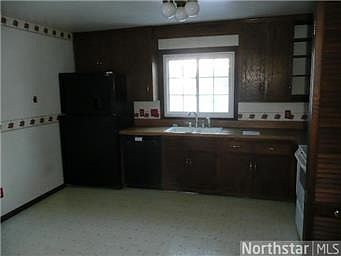 4th image of 17115 Foliage Ave