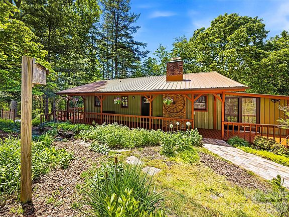 3rd image of 200 River Ridge Dr