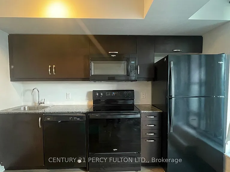 30 Meadowglen Pl #208 — Photo 9