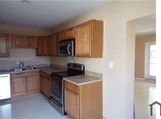 6720 SW 17th St, Pompano Beach, FL 33068