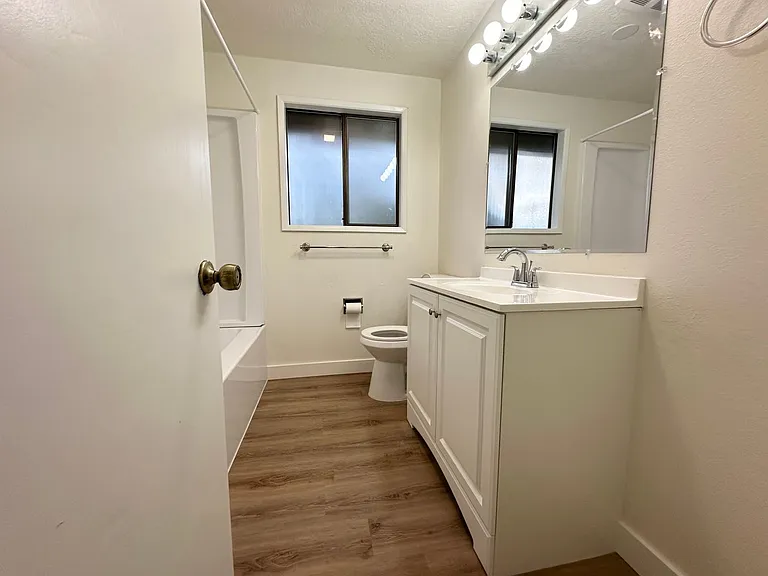 6055 SW 68th Ct — Photo 14
