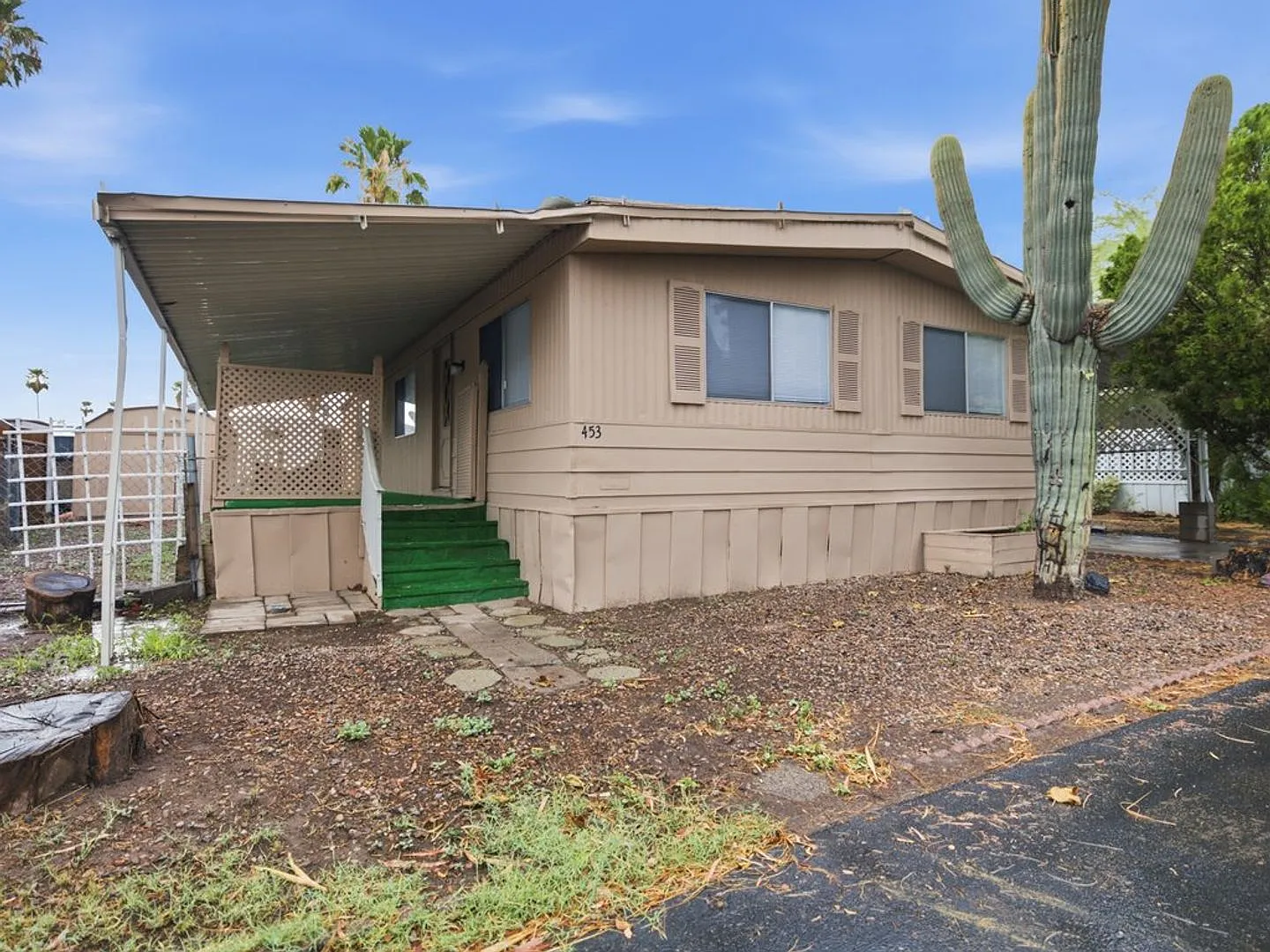 3 Bedroom 2 Bathroom With community Pool! — Photo 3
