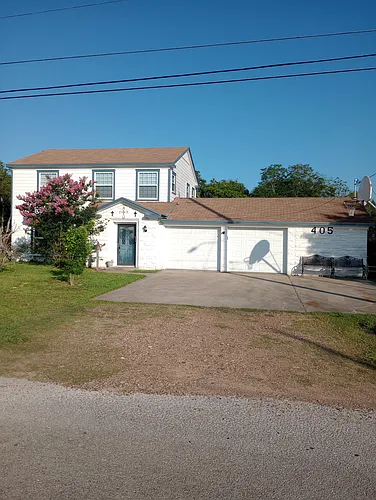 405 Nelson Ave Photo 1