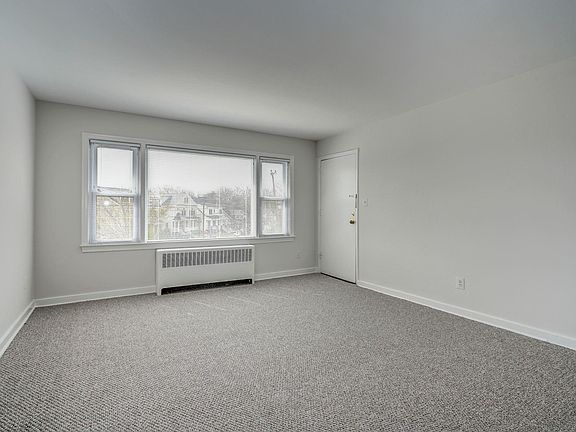 4th image of 2601 Washington Blvd #3