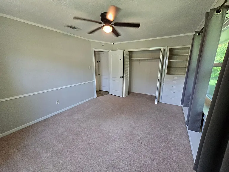 205 E Cherokee Dr — Photo 8