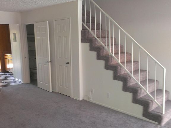 4th image of 11127 La Maida St Unit 7