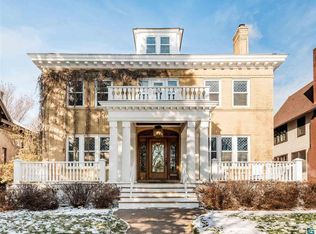 2611 E 3rd St, Duluth, MN 55812