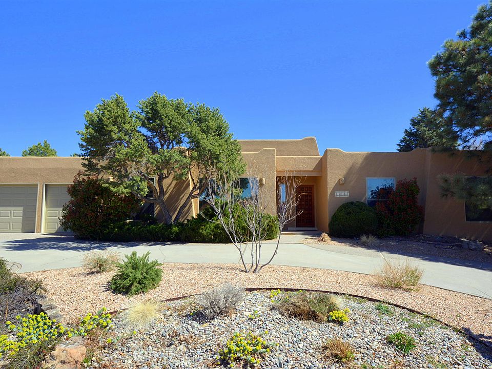 1st image of 4916 Camino De Monte NE