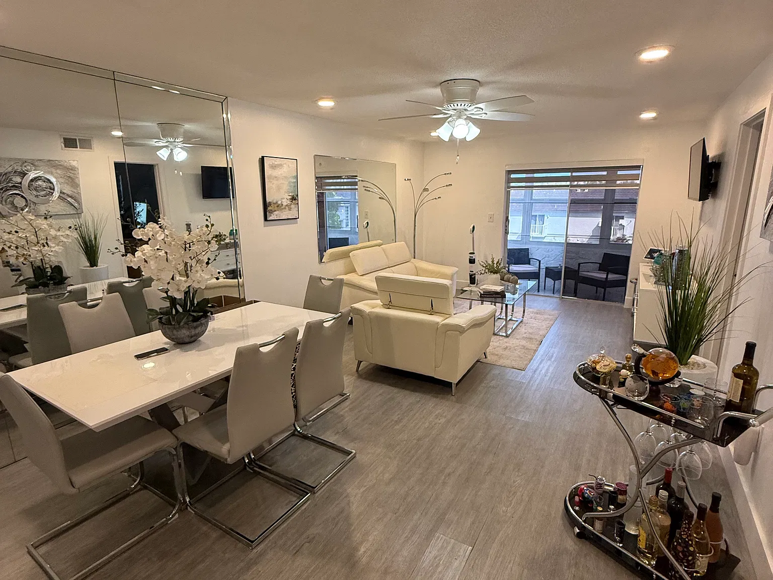 160 Royal Palm Rd — Photo 1