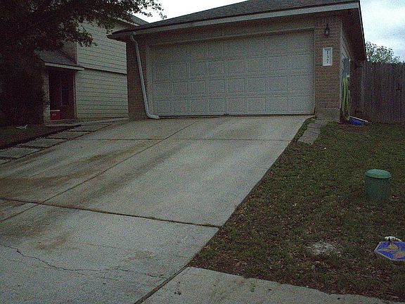 2nd image of 137 Hillhouse Ln