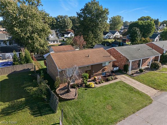 2nd image of 307 40th St