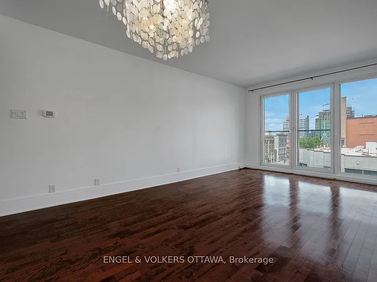 700 Sussex Dr N #403 — Photo 11