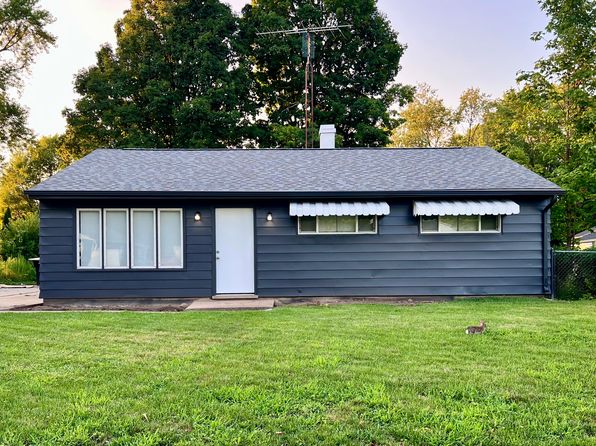 1247 Dennis Dr