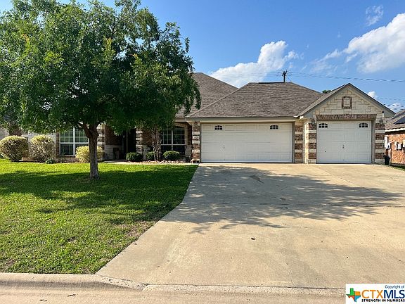 2nd image of 1525 Hazelnut Dr