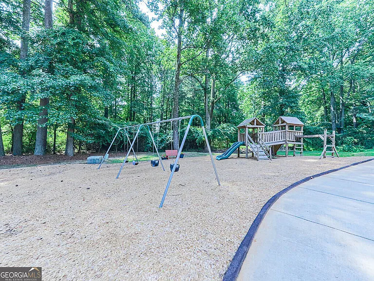 1540 Brookcliff Cir — Photo 25