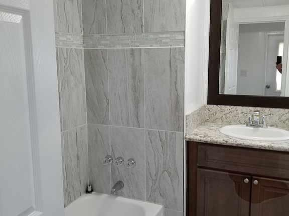 4th image of 22737 Carter Dr