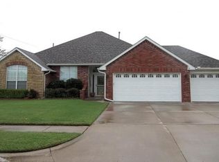 3001 Summit Hill Rd, Norman, OK 73071