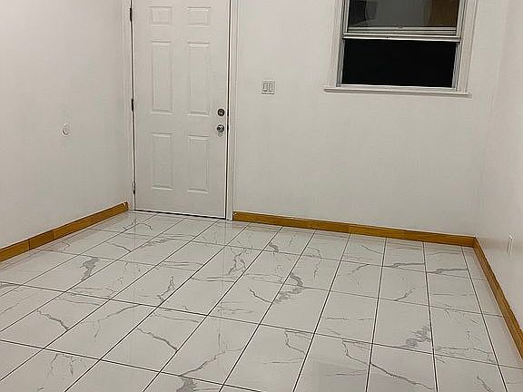 4th image of 85-110 66th Ave #2