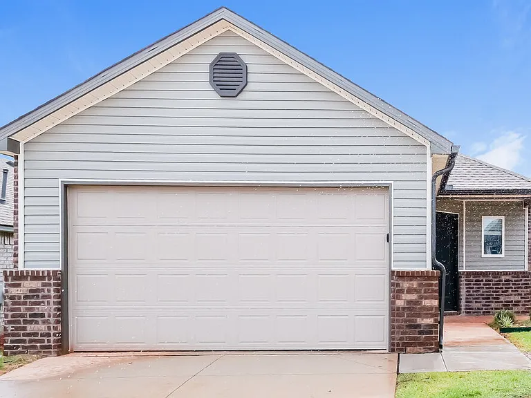 10044 Blackjack Rd — Photo 1