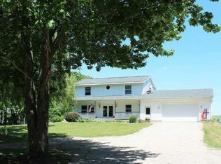 2010 Baldwin Ave, Fremont, MI 49412