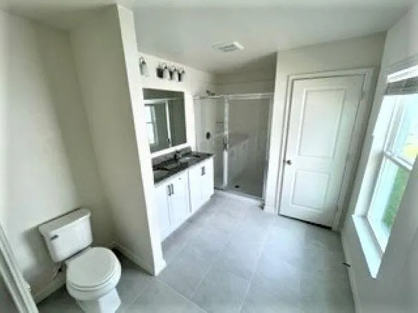 240 Summerlin Ln — Photo 13
