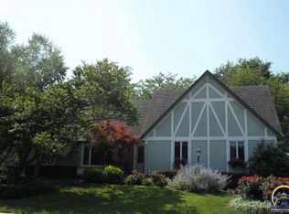 3450 SW Jardine Ter, Topeka, KS 66611