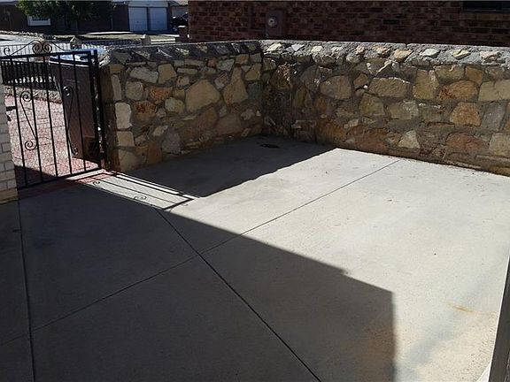 2nd image of 11837 Sierra Morena Dr