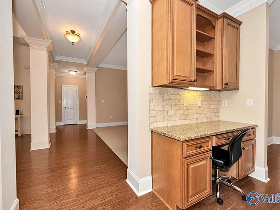 5th image of 3102 Sandstone St SE