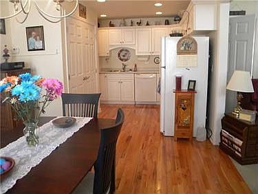5th image of 111 Creekside Dr