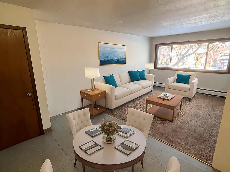 Meadow Park Apartments — Photo 9