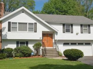 17 Stockdale Rd, Needham, MA 02492