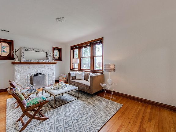 3rd image of 5712 Goethe Ave