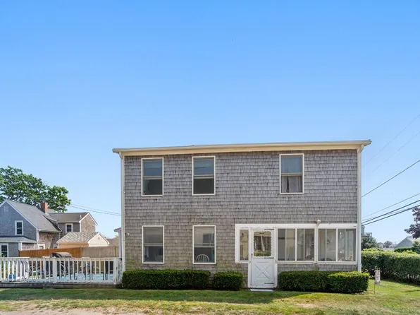 76 Island St, Marshfield, MA 02050