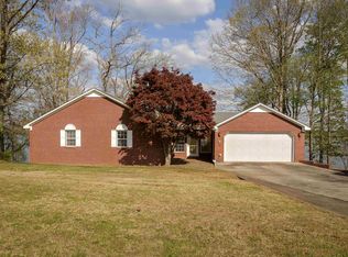 620 Point Rd, Muscle Shoals, AL 35661