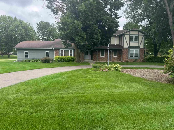 N7921 Union St, Ripon, WI 54971